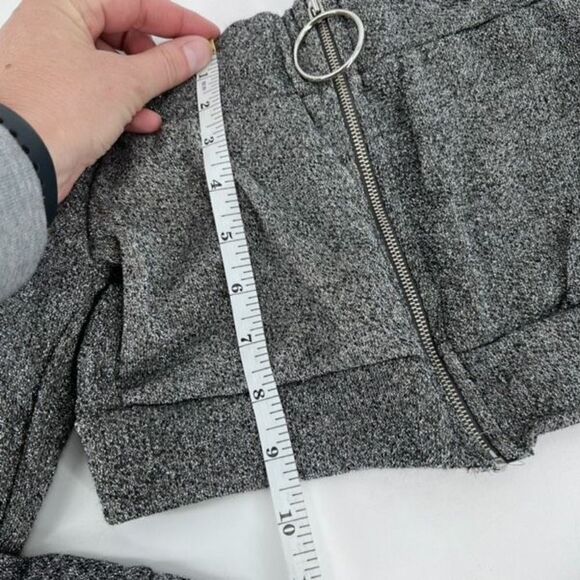 Fashion‎ Nova Women's Takin Back My Love Crop Top Metallic Gray Size Small NWT - Picture 6 of 8